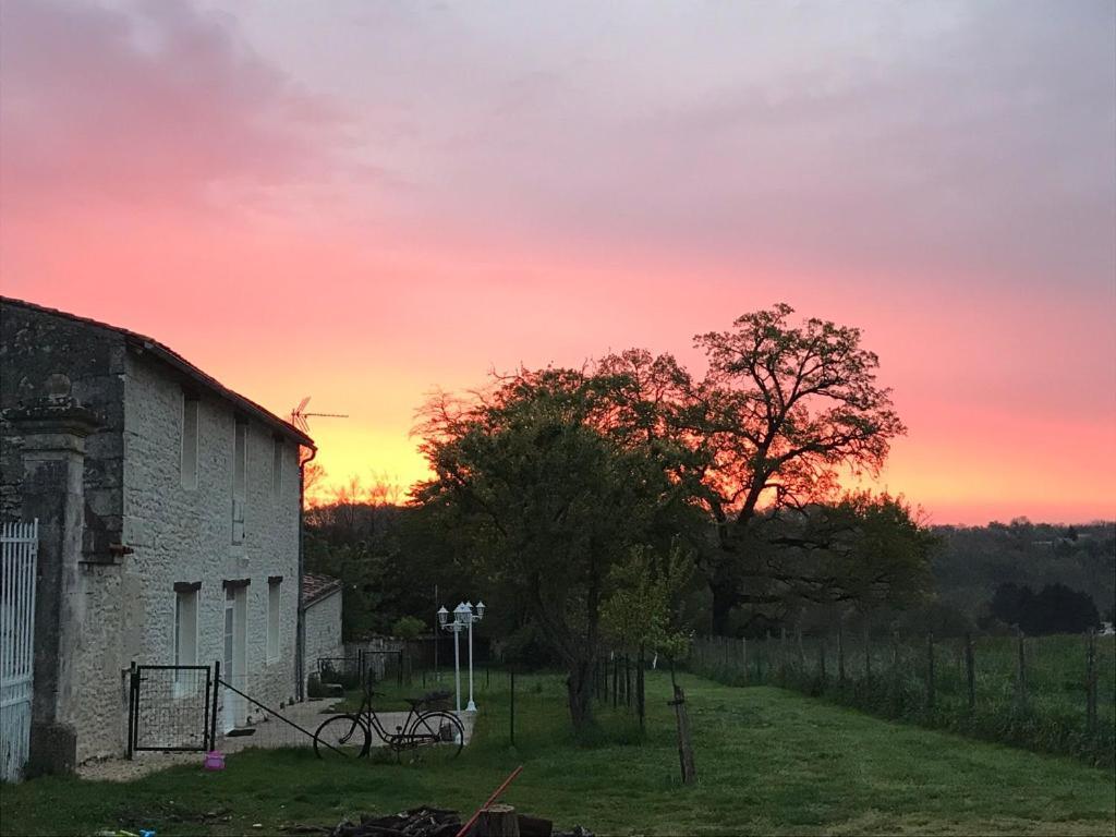 Le Logis Du Plessis Bed and Breakfast Chaniers Εξωτερικό φωτογραφία
